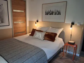 Independent accommodation in a house - Image 3