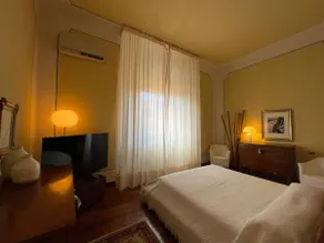 |Duchess Suite - Historic Frescoed Residence| - Image 2