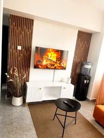 Modern Makasembo 1bedroom with Lift and parking - Image 5