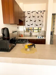 Modern Makasembo 1bedroom with Lift and parking - Image 4