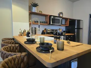 Historic, Free Parking, King Bed, Coffee Bar - Image 4