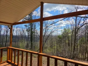 Black Deer Cabin - Image 2