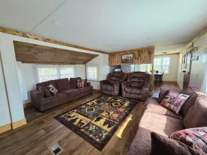 Black Deer Cabin - Image 4