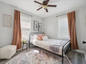 Adorable Maumee Ranch by River/Park-2br fast WiFi - Image 3