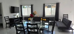 Sleeps 10, 5 Beds, 3 Bedrooms, 2 Bath FREE Laundry - Image 2