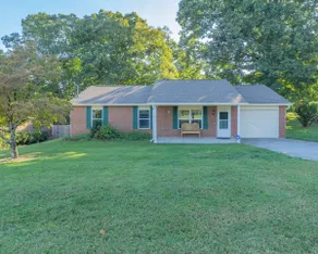 West Knox Retreat | 3BR Near UT Campus - Image 2
