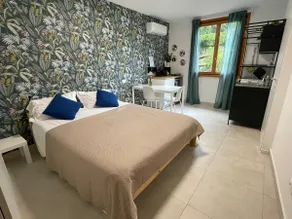 Your Garda Escape: Pool, Garden & Serenity - Image 2