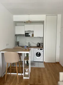 Cozy apartment with free parking - Image 3