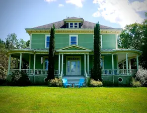 Elegant Historic Victorian Villa with hot tub! - Image 3