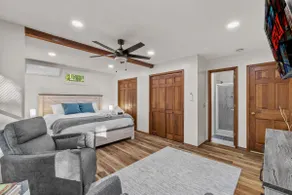 Close to ESU-Stay & Play-PoolTable/Sauna/Spacious - Image 2