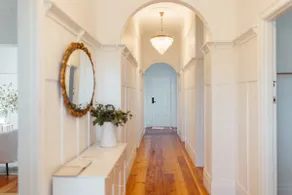 Charm On Corio - Timeless Charm, Central Living - Image 3