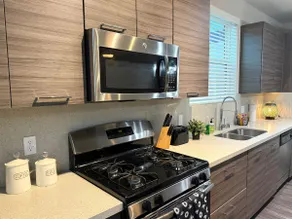 Modern 1BR • Near Durango & Red Rock • Sleeps 4 • - Image 3