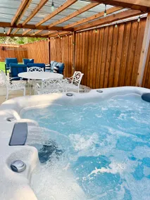 Spacious Home Heated Pool HotTub by Stockyards DFW - Image 2