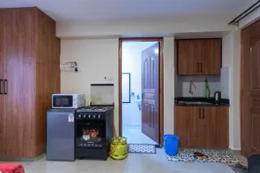 Stylish Mauve Studio with free WI-FI - Image 4