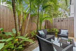 Tide&Seek@Trinity Pool/2Bed/1.5 Bath/AC/1Car/Patio - Image 5