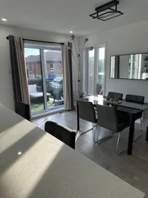 Baraqah Residence Modern Full 5BD&2+Prk 15min-MTL - Image 3