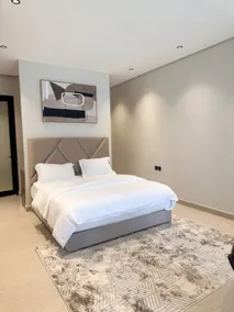Family apartment with private pool - Image 4