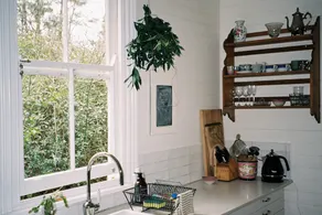 Original Weatherboard Cottage - Image 3