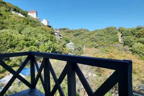 Affordable Island Villa with Sea Views Great Value Stay - Image 3