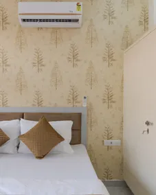 Diamond stays 2BHK Near Airport, WTP&Patrika Gate - Image 5