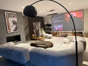 New 200 m2 villa for rent - Image 5