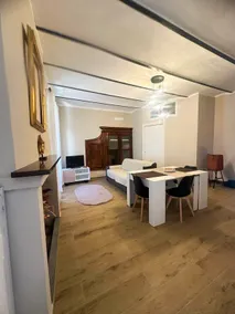 Via Mentana Apartment - Image 3