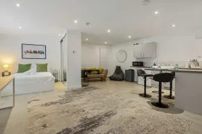 City Heights Studio - Short Stays UK - Image 2