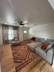 Frank's White House - Image 2