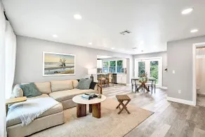 Charming 3BR Getaway 10 min to Beach - Image 4