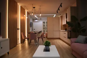 West Suite 2 - Image 2