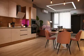 West Suite 2 - Image 3