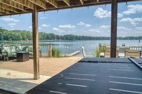 The Still Shore W/Hot tub! - Image 5