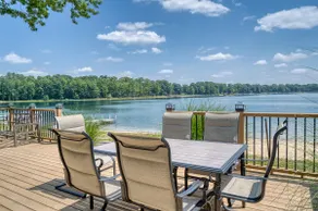 The Still Shore W/Hot tub! - Image 4