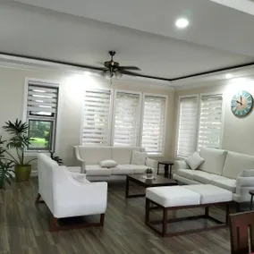 A beautiful place with plenty of space for family. - Image 2