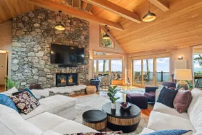 Dragon's Back, 9BR 10BA in Wintergreen - Image 3