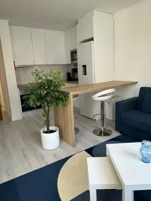 Sara’s flat in Algés - 4 Guests - Image 2