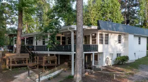 Beautiful Lakefront Hm Sleeps 14 - Image 5