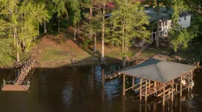 Beautiful Lakefront Hm Sleeps 14 - Image 2