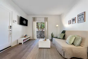 1BR Bright Domain Apt w Pool, Tennis & Parking - Image 3