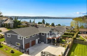 Panoramic Lakeview•Hot Tub•Air Hockey•Rain Shower - Image 3