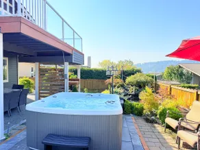 Panoramic Lakeview•Hot Tub•Air Hockey•Rain Shower - Image 5