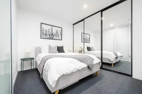 Elegant Stay in Central Location - Image 4