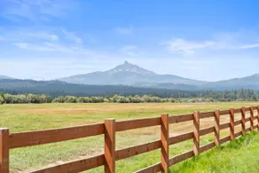 Black Butte-Ridge Haus-King Beds/AC/Dogs Welcome - Image 4