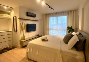 Full Studio | King Bed |Garage |6x interest-free - Image 4