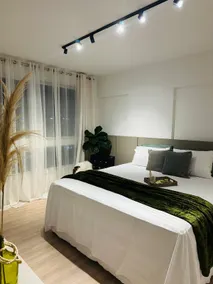Full Studio | King Bed |Garage |6x interest-free - Image 2