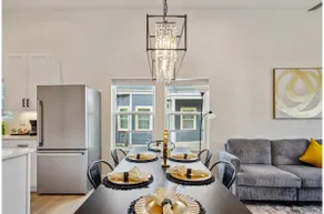 Enjoy 3BR/3BA City Lights and Skyline Views! - Image 5