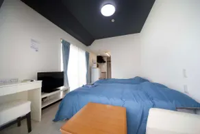 Sightseeing, gourmet, and shopping are all within 5 minutes - Twin room - Parking available - Image 3