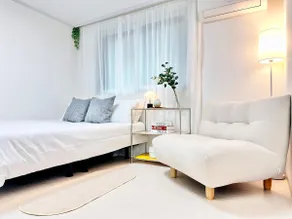 #1st floor# Samsung Station Cheongdam Station Gangnam Core Location/Quiet Housing 3 Rooms/Netflix/KSPO/COEX/Bidet Installation - Image 3