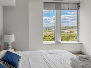 Modern Sleek 2BR|2BTH–Tysons|High-Rise w Amenities - Image 2