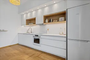Central Beachfront Apt. with a Breathtaking View! - Image 5